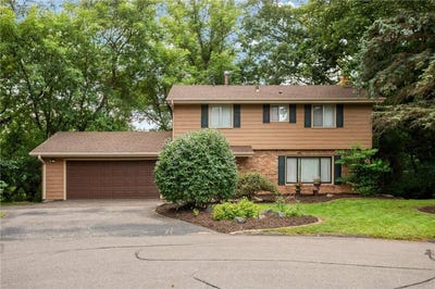 /international/us/19029-hanus-circle-minnetonka-mn-110101460210/