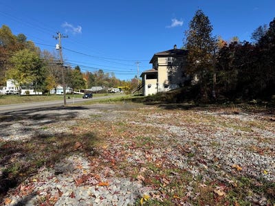 /international/us/rt-16-near-sophia-330-robert-c-byrd-dr-sophia-wv-110105219849/