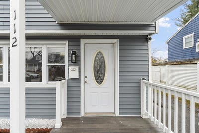/international/us/110-112-everett-st-lawrence-ma-110106728954/