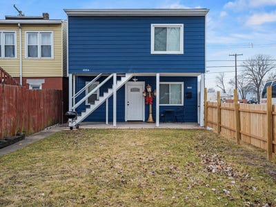/international/us/4004-euclid-avenue-east-chicago-in-110106315829/
