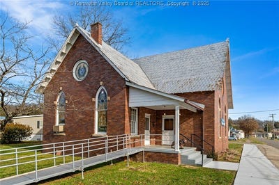 /international/us/729-mason-street-milton-wv-110104624521/