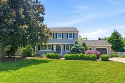 /international/us/7-lawrence-cir-medfield-ma-110108717784/