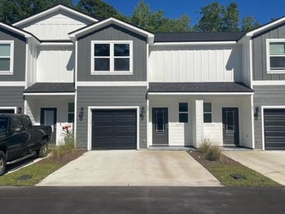/international/us/270-the-prado-apalachicola-fl-110108800979/