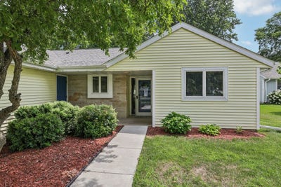 /international/us/405-lawn-street-cambridge-wi-110100805261/