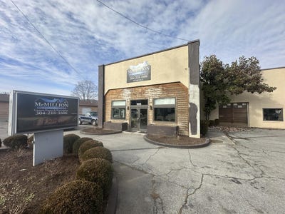/international/us/905-e-main-st-white-sulphur-springs-wv-110104304934/