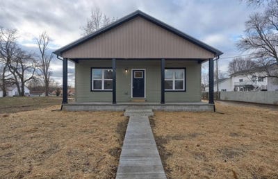 /international/us/705-s-webster-street-morganfield-ky-110108361293/
