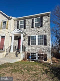 /international/us/43-scarboro-drive-bunker-hill-wv-110105225299/
