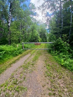 /international/us/off-bass-lake-rd-park-falls-wi-110108997812/