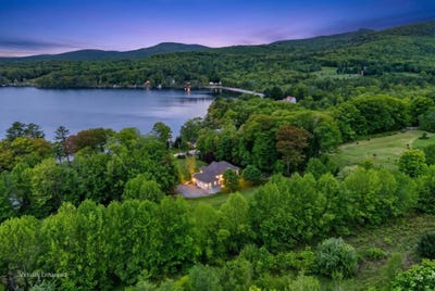 /international/us/32-lake-shore-drive-canton-me-110108443283/