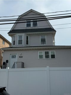 /international/us/14-04-dickens-street-far-rockaway-ny-110109554986/