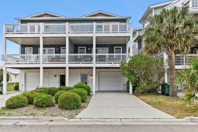 /international/us/422-fort-fisher-boulevard-s-kure-beach-nc-110107667003/
