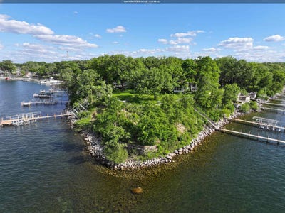 /international/us/162-pillsbury-point-arnolds-park-ia-110106059748/