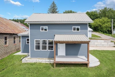/international/us/265-main-street-loganville-wi-110101220561/