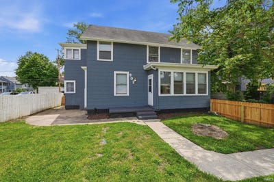 /international/us/902-lake-avenue-fort-wayne-in-110108220486/