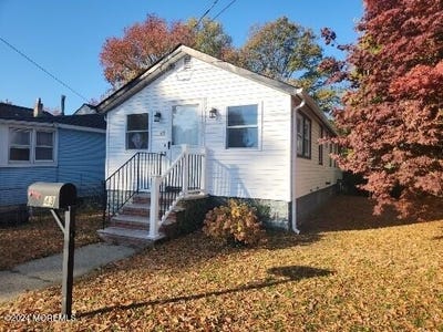 /international/us/43-shoreland-terrace-north-middletown-nj-110108110390/