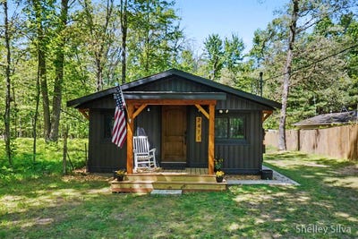 /international/us/2471-w-wolf-lake-boulevard-baldwin-mi-110108282592/