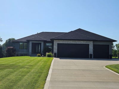 /international/us/927-wynstone-jefferson-sd-110100979250/