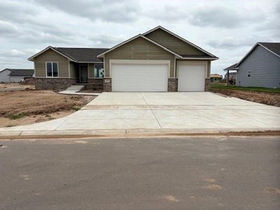 /international/us/10943-w-sondra-ct-maize-ks-110100528069/
