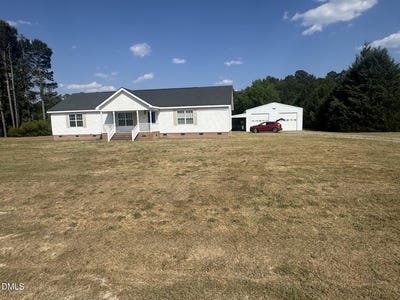 /international/us/254-gaston-drive-bladenboro-nc-110107545403/