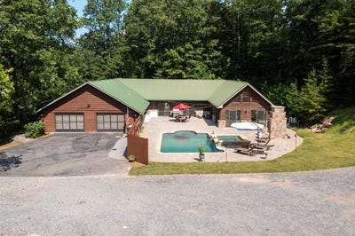 /international/us/787-sawyer-cove-road-hayesville-nc-110100846374/