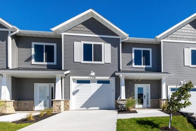 /international/us/1378-autumn-ridge-lane-dubuque-ia-110104966548/