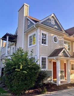 /international/us/230-old-farm-dr-allamuchy-twp-nj-110110137623/
