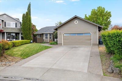 /international/us/1443-matthews-place-medford-or-110107257510/
