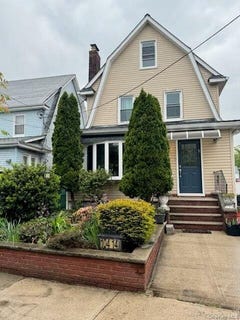 /international/us/10414-212th-street-queens-village-ny-110108679546/