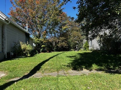 /international/us/w-2nd-street-erie-pa-110120408065/