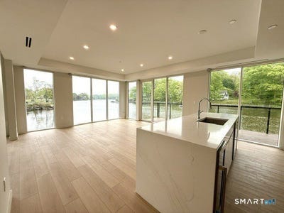 /international/us/251-riverside-avenue-westport-ct-110108278920/