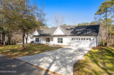 /international/us/3086-river-hills-drive-sw-shallotte-nc-110100831528/