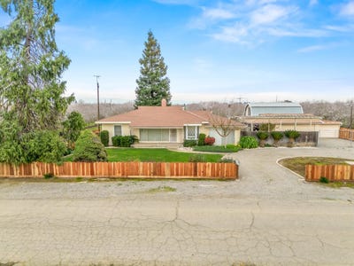 /international/us/4494-cook-street-le-grand-ca-110105935211/