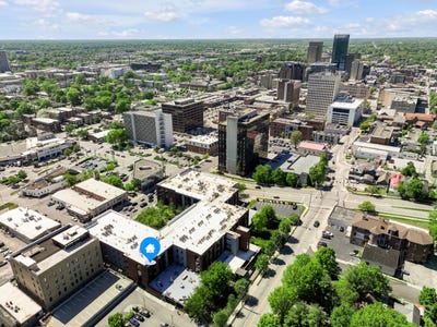 /international/us/350-e-short-street-lexington-ky-110108254402/