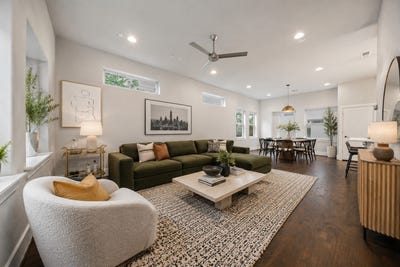/international/us/5815-bryan-parkway-dallas-tx-110108349798/