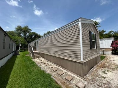 /international/us/720-s-shanks-st-clute-tx-110101012132/