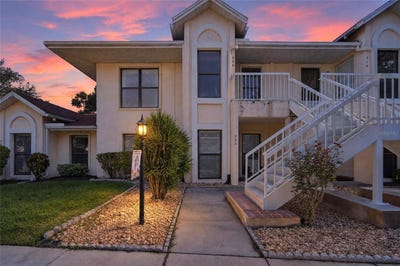 /international/us/304-knottwood-court-sun-city-center-fl-110120664806/