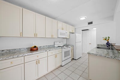 /international/us/5190-e-sabal-palm-boulevard-tamarac-fl-110108913173/