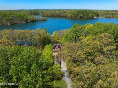 /international/us/307-lakeside-avenue-colts-neck-nj-110107574187/