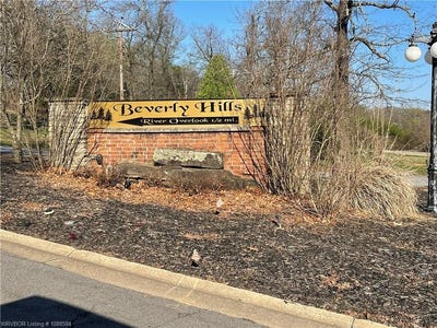 /international/us/tbd-beverly-hills-dr-lot-58-van-buren-ar-110107484125/