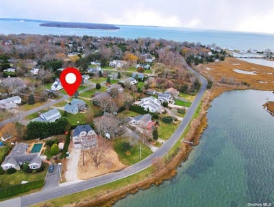 /international/us/455-fred-street-new-suffolk-ny-110096104037/