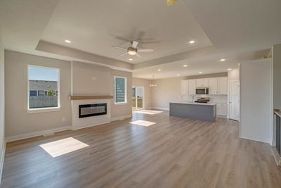 /international/us/726-s-taylor-street-monroe-ia-110107439617/