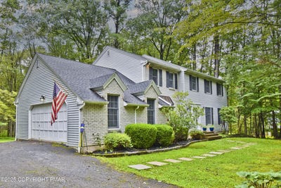 /international/us/2603-highview-drive-brodheadsville-pa-110101369885/
