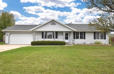 /international/us/102-mill-ave-union-grove-wi-110107682994/