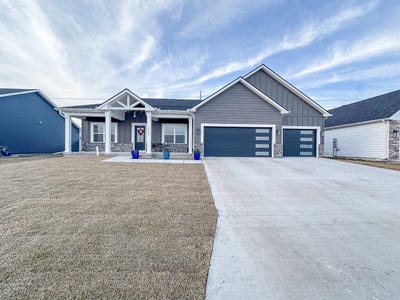 /international/us/1717-s-stone-creek-boulevard-urbana-il-110107963933/