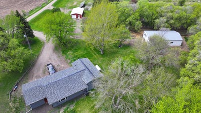 /international/us/26404-15th-ave-n-hawley-mn-110108966917/