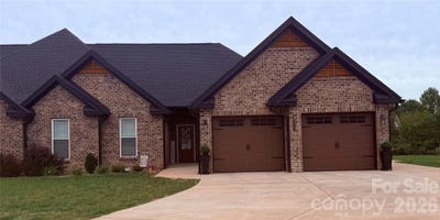 /international/us/3327-48th-avenue-ne-hickory-nc-110120586889/