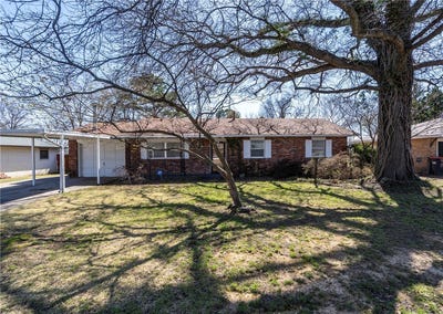 /international/us/2503-toni-springdale-ar-110106588449/