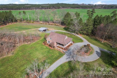 /international/us/158-white-road-wadesboro-nc-110096418544/