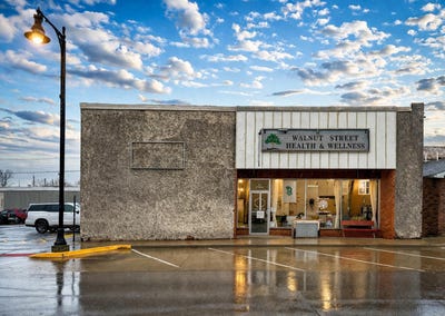 /international/us/125-w-walnut-street-ogden-ia-110107086943/