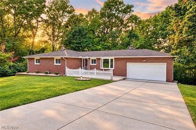 /international/us/6350-auburn-road-painesville-oh-110120097129/